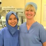 In a UK First for Muslim Hospital Workers, Doctor Introduces Disposable, Sterile Hijabs