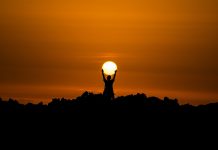 Nueva Molécula que Puede Cosechar Energía de Todo el Espectro Visible de Luz y Transformarlo en Combustible de Hidrógeno