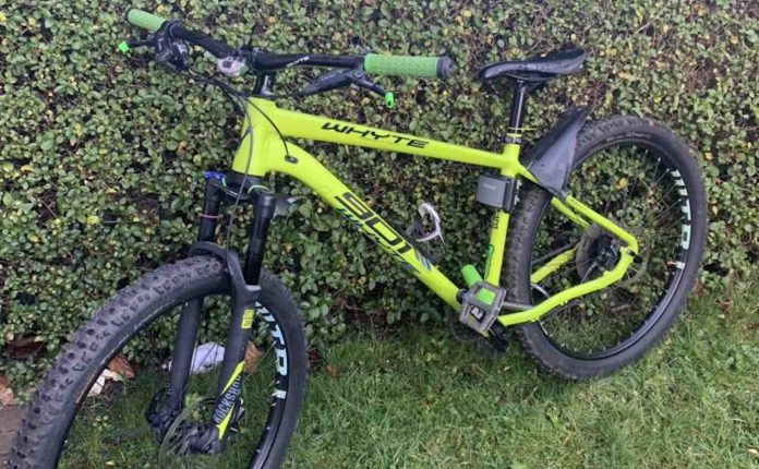 Stolen Sports Bike-Ste Burke Twitter