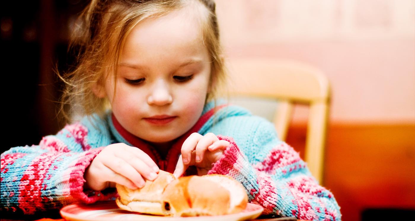 Finish to eat. что едят на обед. подростки с фастфудом. Finish to eat. Finish to eat.