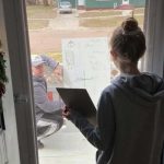 When Student Was Having Trouble With Math Homework, Teacher Gave Her Private Lesson From Her Front Door