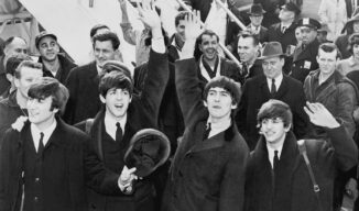 The Beatles Arriving at Kennedy Airport–7 February 1964 Publicdomain Wikipedia Upi