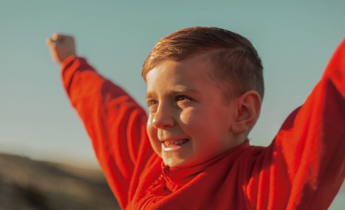boy wins victory success triumph-child-pubdomain-J E W E L M I T CH E L L