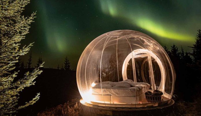 Buubble room in Iceland SWNS