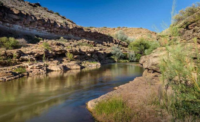 park-Utah-Sheep_Bridge_Virgin_River_bend_Credit_Stuart_Ruckman-released-nature conservancy