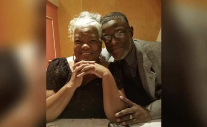 Janice and robert Beecham-family-photo