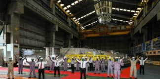 ITER workers unveil lid in 2020