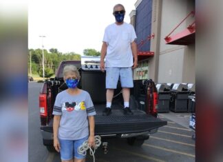 good Samaritans with their truck in NY