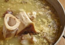 El Caldo de Huesos Fortalece la Inmunidad, el Cuerpo y las Articulaciones, y no Gastas Mucho Dinero en Prepararlo