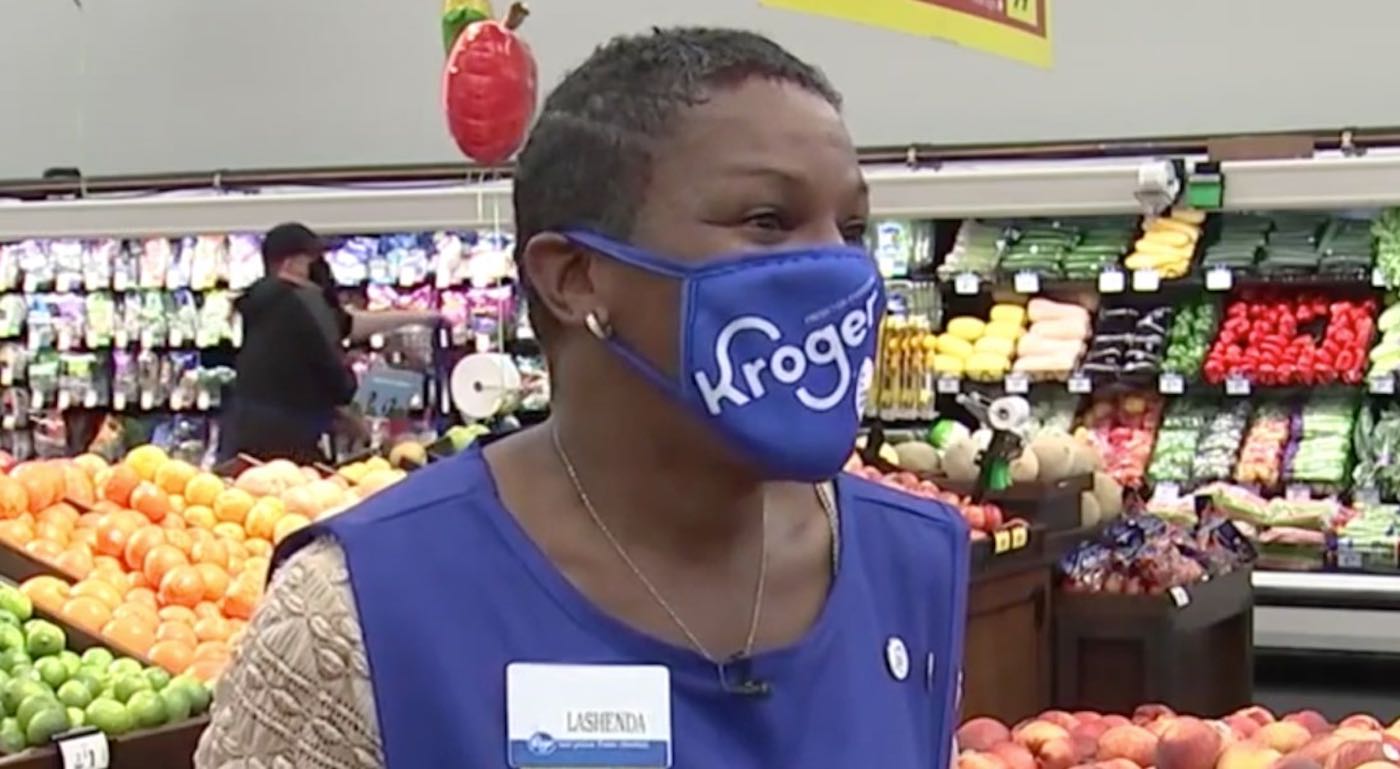 kroger-gave-a-job-to-homeless-woman-who-slept-in-their-parking-lot-i-wish-we-had-120-like-her