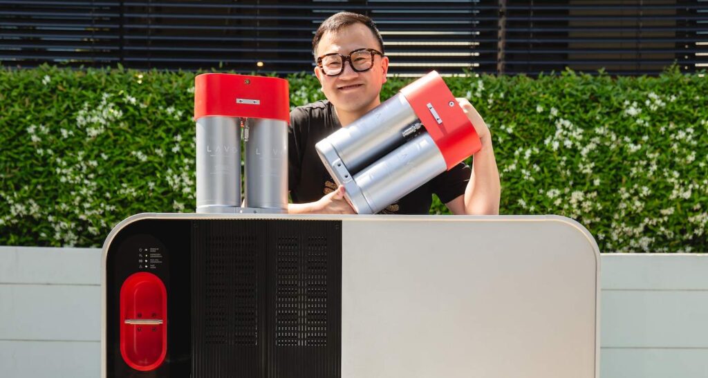 World’s First Home Hydrogen Battery Powers Your House for 3 Days, is Recyclable, and Not a Fire Risk