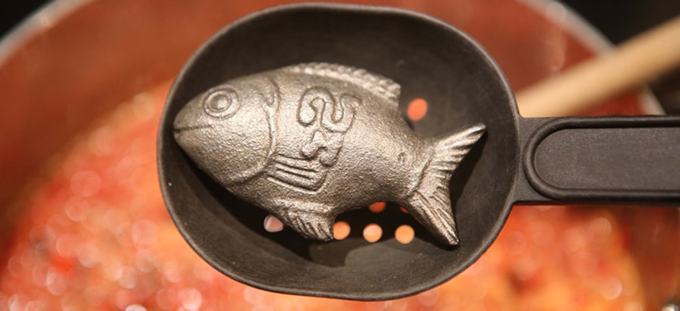 To Fortify With Iron, Ingenious Metal Fish Soaked in Soup Provides