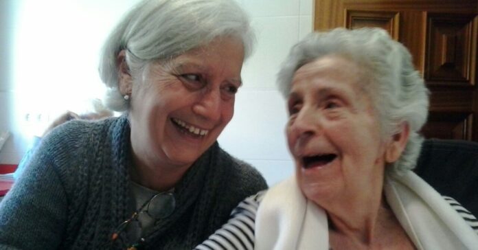 elderly smiling family happy kindness MariaMagdalens cc license wikimedia commons