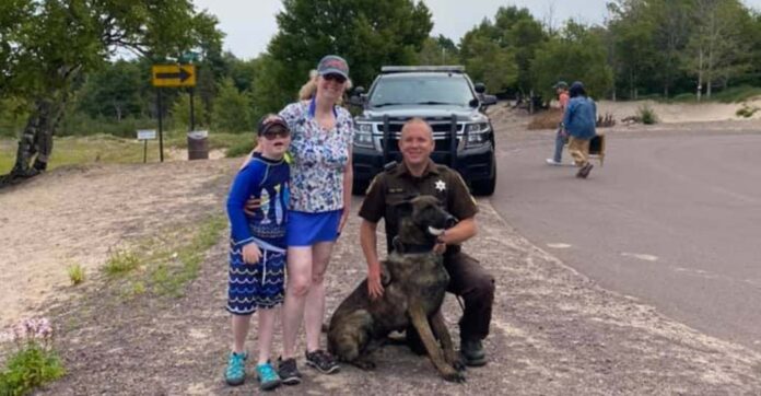 dog finds diamond rings social media facebook elsa.green