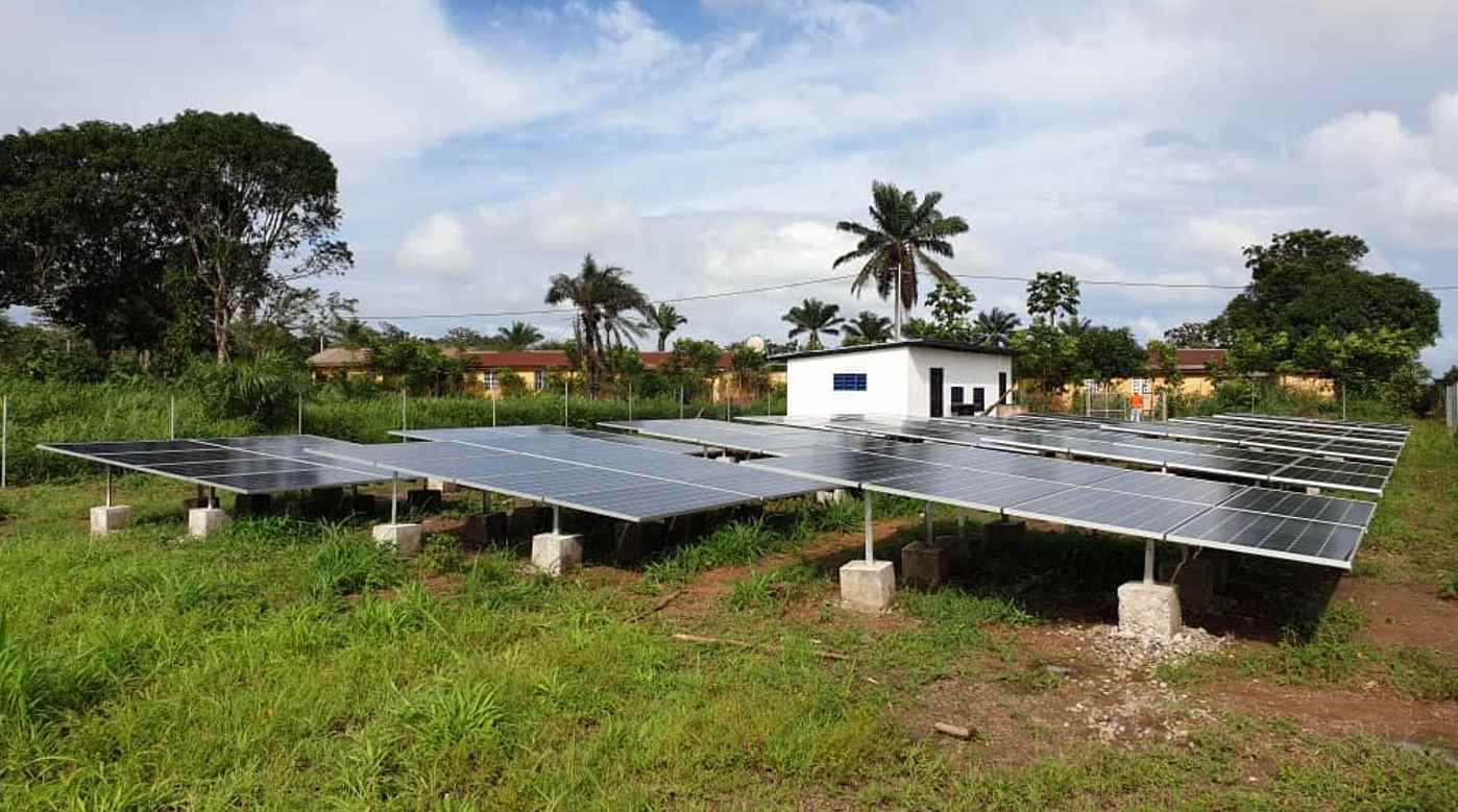 Solar Microgrids Membawa Listrik ke 80.000 di Sierra Leone, Beberapa di antaranya Telah Tanpa Selama 60 Tahun