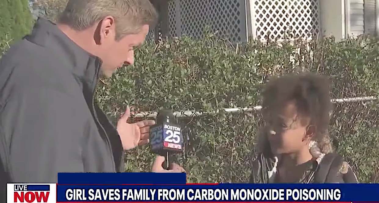 Pahlawan 9 Tahun Membuka Ponsel Ayah Dengan Wajahnya untuk Menelepon 911 Saat Karbon Monoksida Mengisi Rumah dan Menyalip Orang Tua