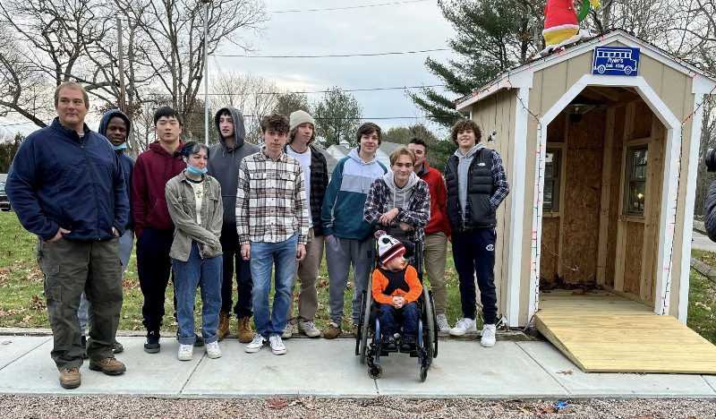 Teens Build Bus Stop Shelter for 5-Year-old Wheelchair User, Protecting Him From Harsh Weather - TheGreatNews.com
