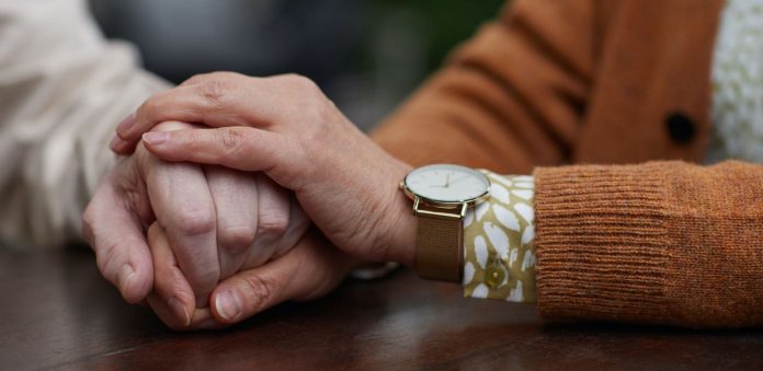 generosity kindness old elderly public domain pexels-marcus-aurelius-6787787