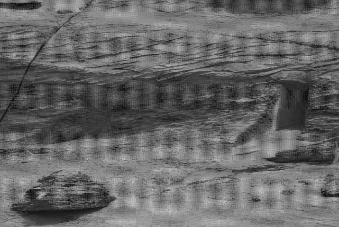 Foto Dari Mars Curiosity Rover Sepertinya Kami Menemukan Pintu
