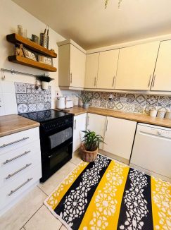 Mom Transformed Her Entire Kitchen for $235 After Learning DIY Tips ...