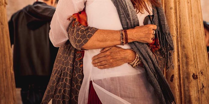 hugging an elderly old person-pubdomain Jeet Dhanoa