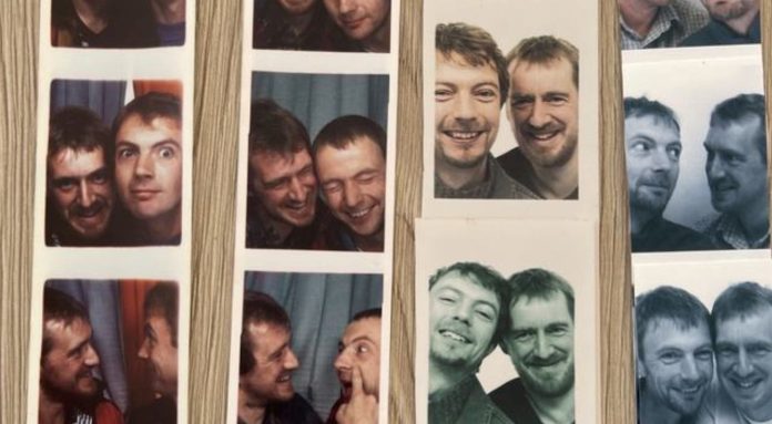photo booth friends-swns