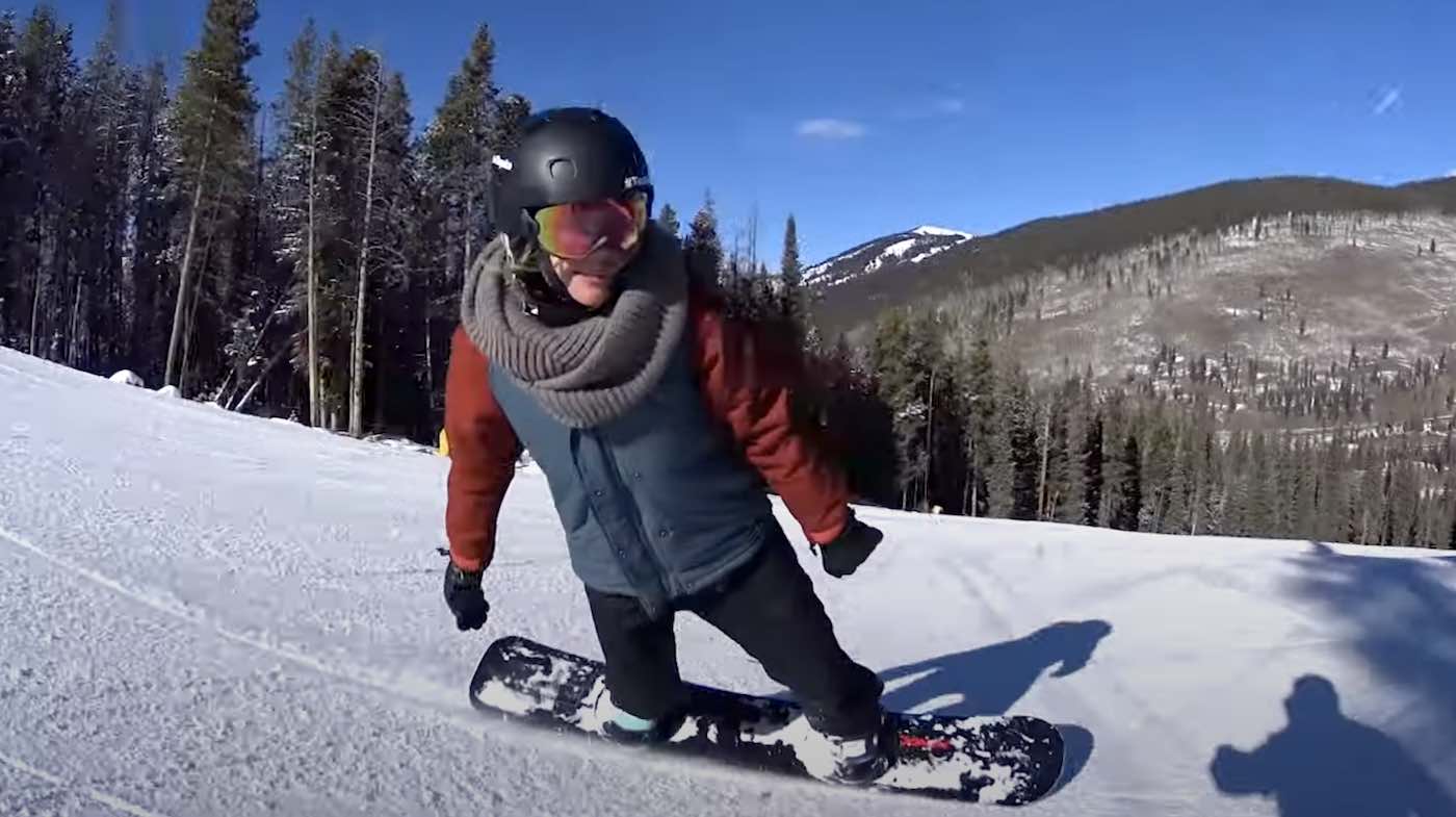 Snowboarder Paralimpiade Ini Melihat Kesulitannya Sebagai Peluang Terbesar untuk Menginspirasi – WATCH
