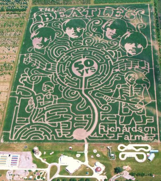 World’s Largest Corn Maze Immortalizes James Bond Movies with 10Mile