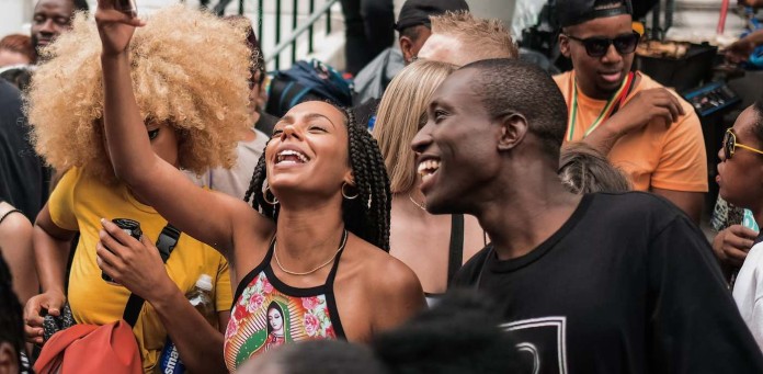 happy black couple joy individuality selfie-Glodi Miessi pubdomain