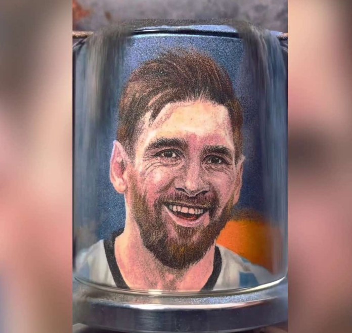 Artist Makes Spectacular Sand Art Portraits That Sell for Thousands After Quitting His