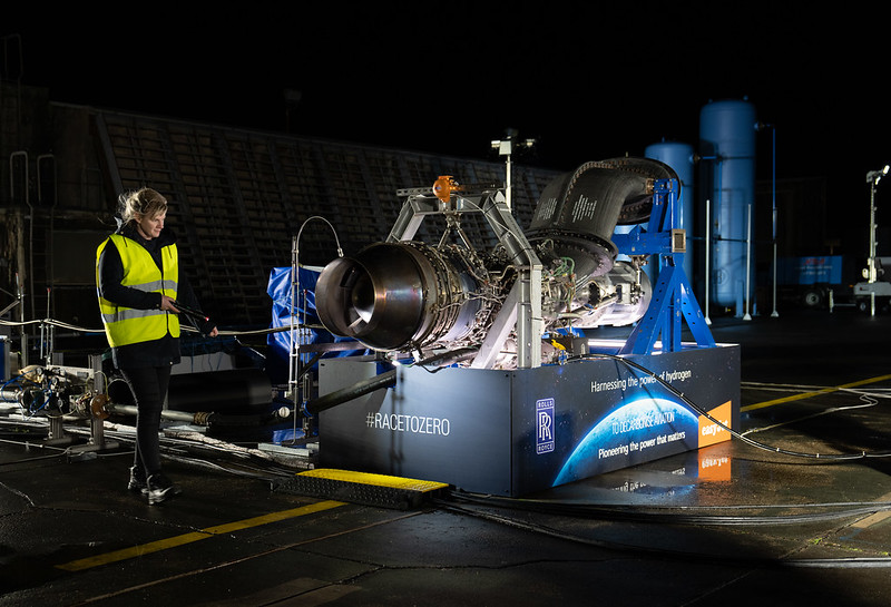[Obrázek: Rolls-Royce-hydrogen-jet-engine.jpg]
