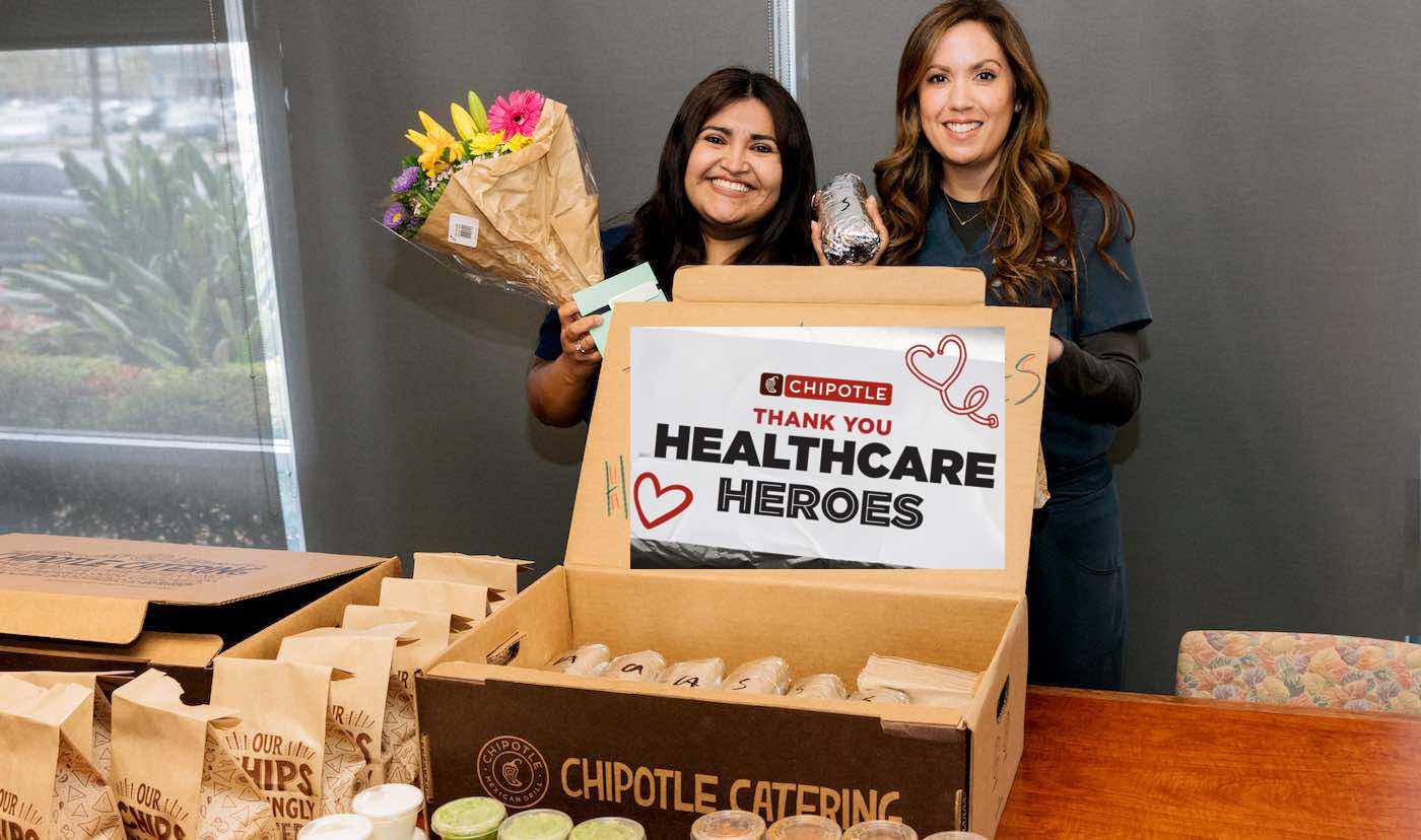 Chipotle Memberikan Makan Siang Burrito Gratis kepada Petugas Kesehatan – Daftar Hari Ini