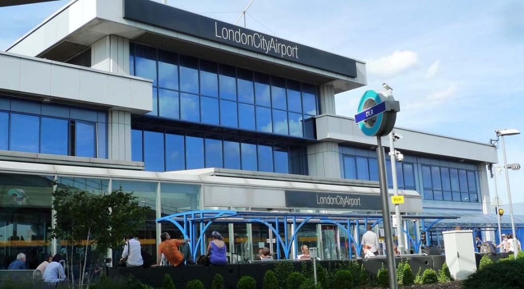 ‘Much Less Stressful’ London City Airport Ends Rule on Carrying