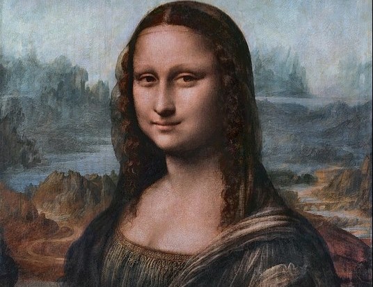 Kota Kecil Gembira Karena Muncul di Latar Belakang Potret Paling Terkenal di Dunia–Mona Lisa