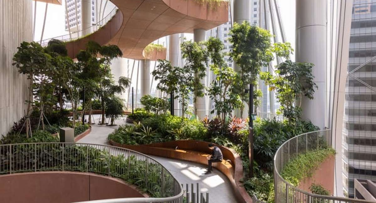 Gedung Pencakar Langit dengan 80.000 Tanaman Dibuka di Singapura