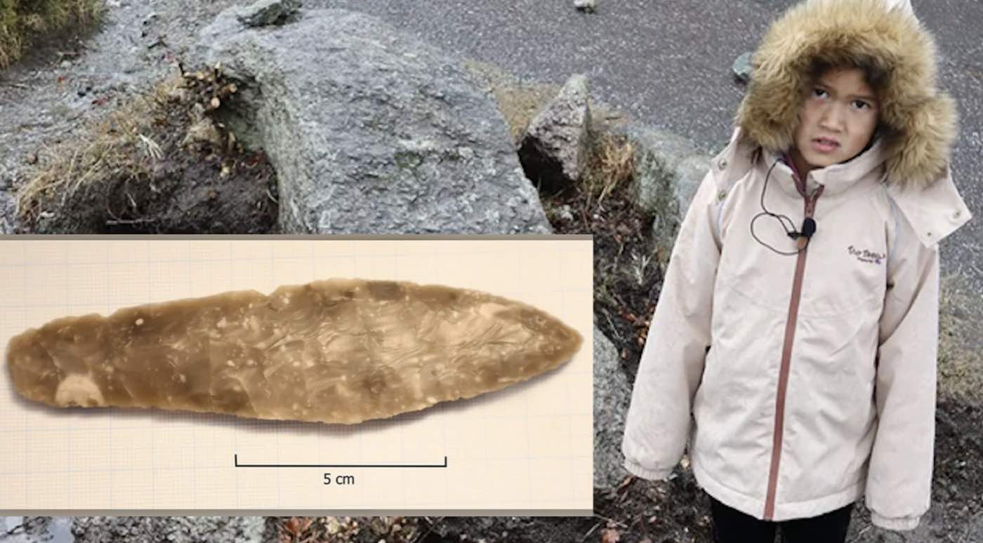 Gadis Norwegia Berusia 8 Tahun Menemukan Pisau Flint Neolitik Di Antara Batu di Taman Bermain Sekolah
