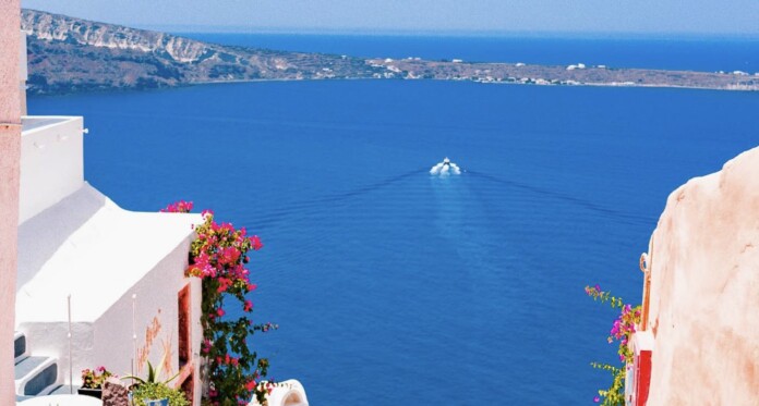 Oia Greece water mediteranean sea-pubdomain Ryan Spencer