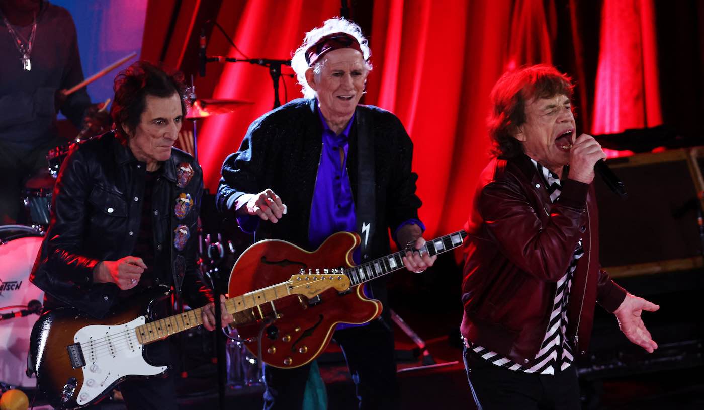Rolling Stones Launch Their First Album in 18 Years Performing in NYC ...