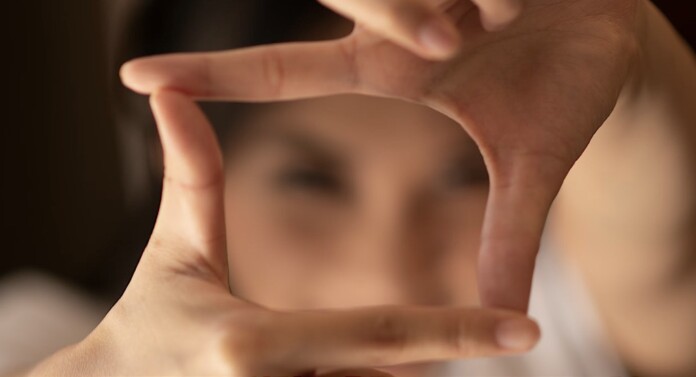 Director focus frame photography pubdomain Trac Vu