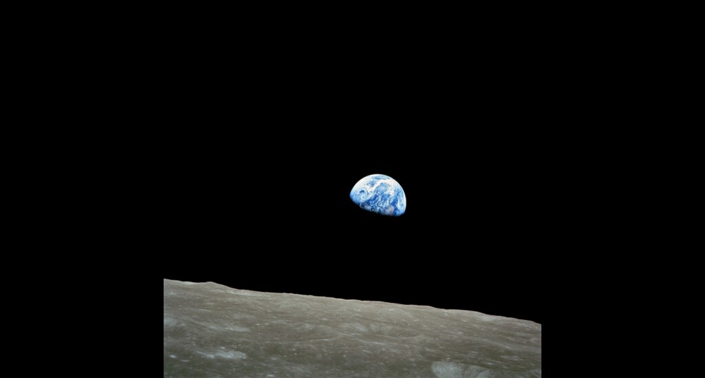 Photo for the article Good News in History, December 24