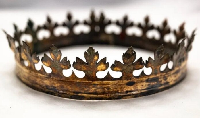 One of the funerary crowns - credit Vilnius Archdiocese