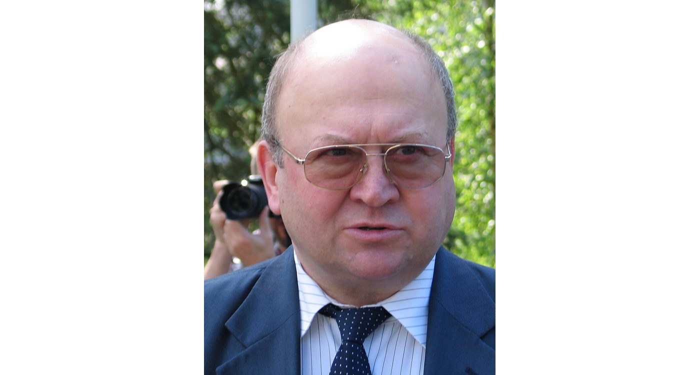 Celebrating Human Endeavors: Remarkable Achievements on This Date