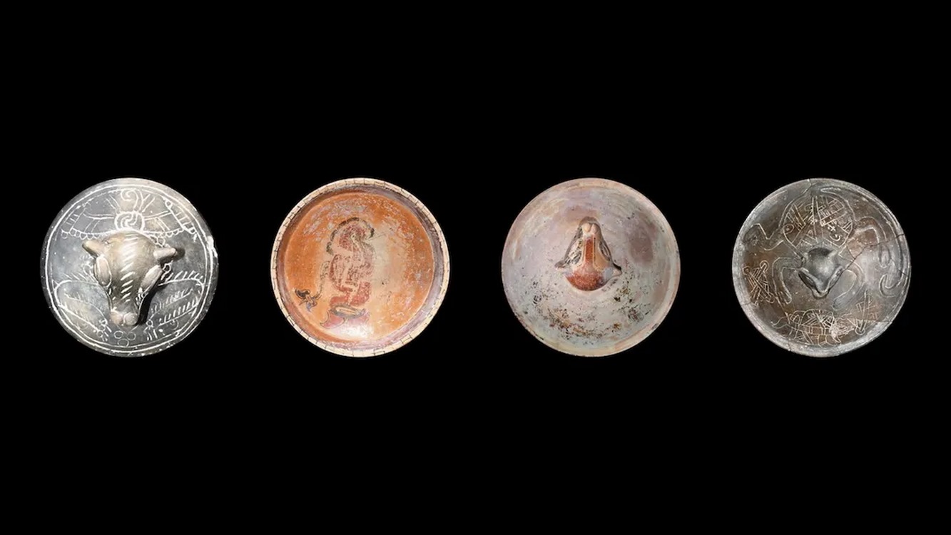First Mayan Ruler Archaeologists Unearth Treasure-Filled Tomb of the First Ruler in This ...