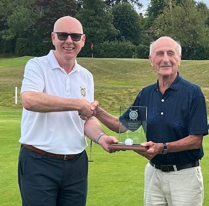 Great-Grandad Gets Hole-In-One At Age 93 &ndash; May Be The Oldest Golfer In Britain To Do It