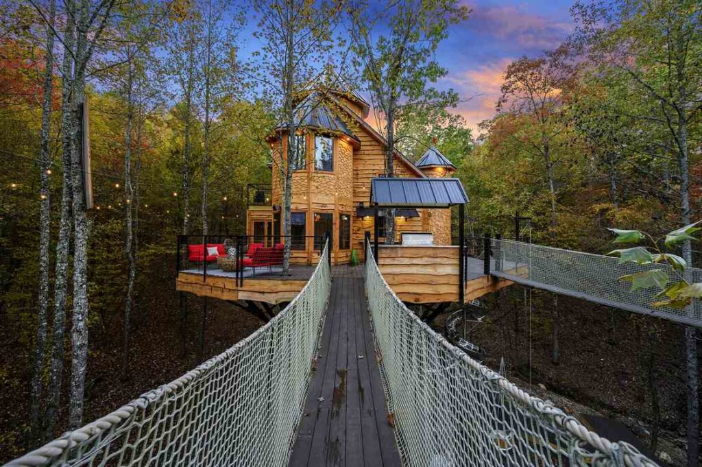 Fan-Favorite YouTuber Raises $10M for St. Jude&rsquo;s &ndash; by Visiting 50 Airbnbs in 50 States in 50 Days