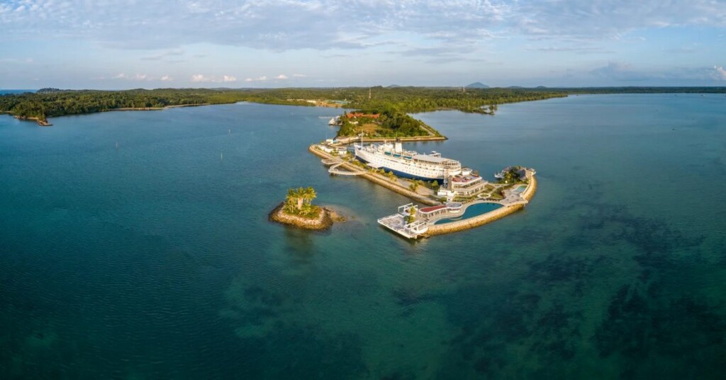 He Beached An Old Cruise Ship And Turned It Into $18 Million Beachfront Hotel With Love