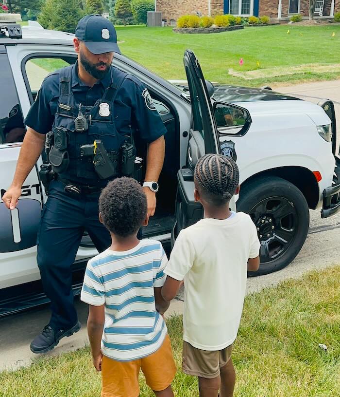 A Policing Act Of Kindness After Little Boy In Detroit Calls 911 To Chat About Soccer