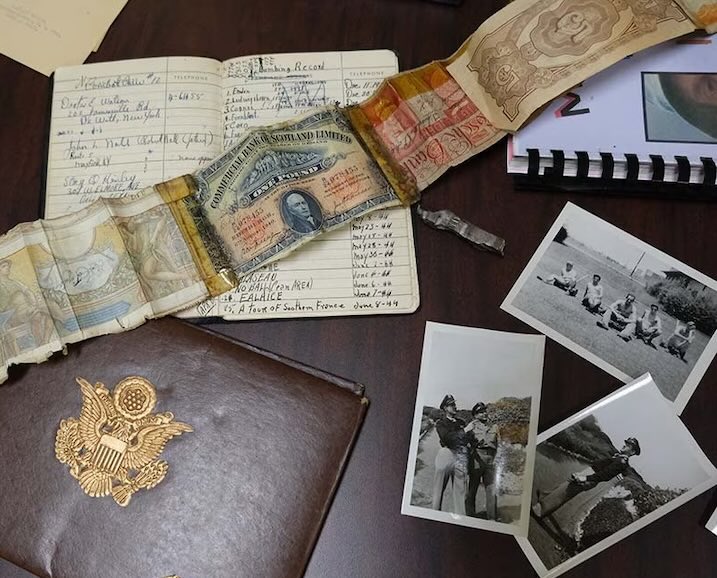 Descendants Of Heroic Wwii Flight Crew Surprised With Reunion After 80 Years