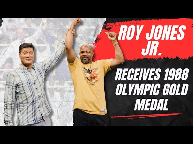 Olympic Boxer Gives His Gold Medal to American Who Rightfully Beat Him Decades Ago (Watch the Tears)