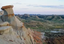 Drop-Dead Gorgeous Road in Theodore Roosevelt Nat. Park Finally Repaired After 6 Years